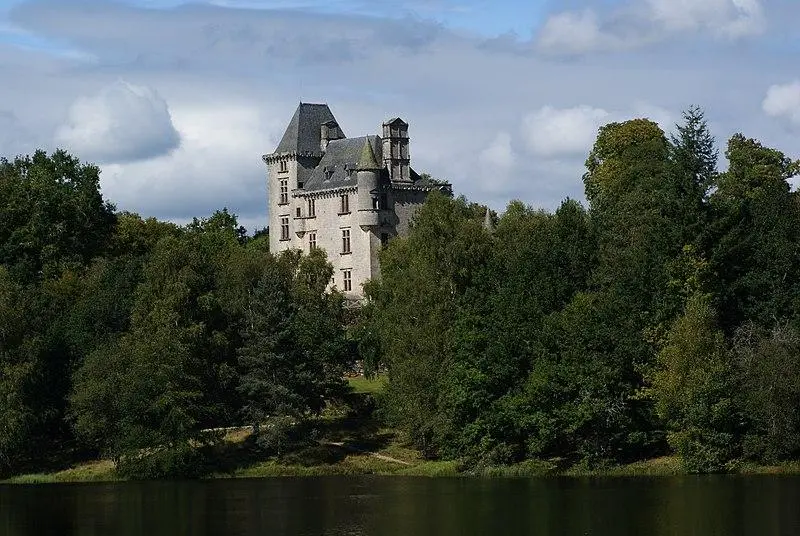 Picture of Sedières castle - Glaurent - © Creative Commons (https://creativecommons.org/licenses/by-sa/4.0/deed.fr)