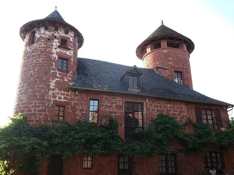 Picture of Former Beaurival hotel - Elliesram13 - © Creative Commons (https://creativecommons.org/licenses/by-sa/4.0/deed.fr)