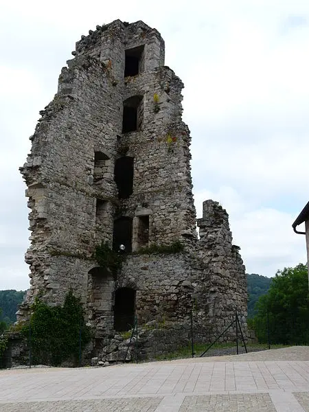 Foto di Il castello rimane - Père Igor - © Creative Commons (https://creativecommons.org/licenses/by-sa/4.0/deed.fr)