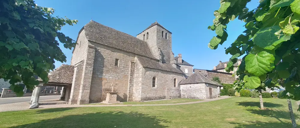 Picture of Saint-Martin Church - Sous licence Creative Commons (https://creativecommons.org/licenses/by-sa/4.0/deed.fr) - Par Conlinp - © Creative Commons (https://creativecommons.org/licenses/by-sa/4.0/deed.fr)