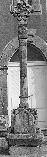 Foto von Friedhofskreuz - POP Plateforme Ouverte du Patrimoine / Base Mérimée - (c) Région Nouvelle-Aquitaine, Inventaire général du patrimoine culturel