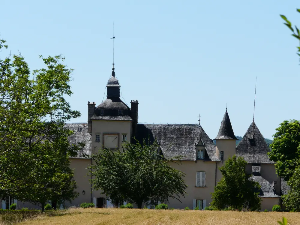 Foto di Château de la Morguie - Sous licence Creative Commons (https://creativecommons.org/licenses/by-sa/4.0/deed.fr) - Par Père Igor - © Creative Commons (https://creativecommons.org/licenses/by-sa/4.0/deed.fr)