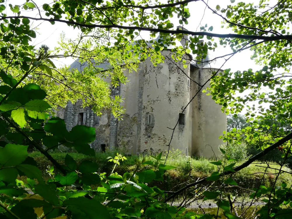 Foto von Château du Bazaneix - Sous licence Creative Commons (https://creativecommons.org/licenses/by-sa/4.0/deed.fr) - Par Père Igor - © Creative Commons (https://creativecommons.org/licenses/by-sa/4.0/deed.fr)