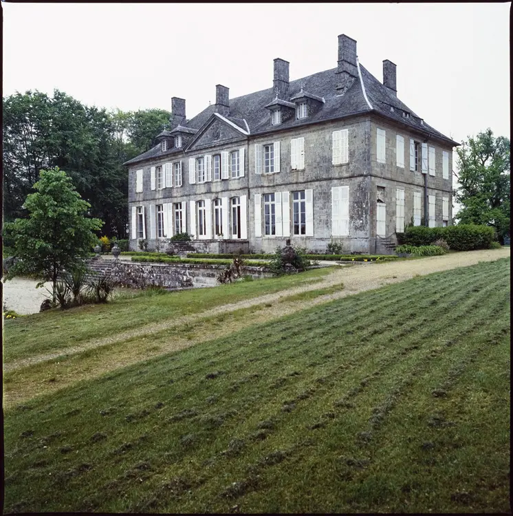 Picture of Castle - POP Plateforme Ouverte du Patrimoine / Base Mérimée - © Donation VMF, Ministère de la Culture (France), Médiathèque du patrimoine et de la photographie, diffusion GrandPalaisRmn Photo