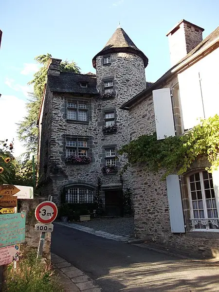 Foto von Rufen Sie Haus an - Elliesram13 - © Creative Commons (https://creativecommons.org/licenses/by-sa/4.0/deed.fr)