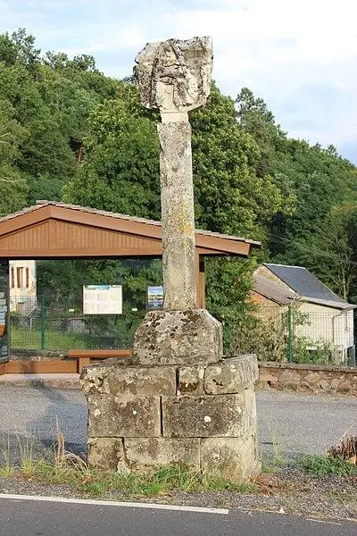 Picture of Cross cross - Pascal RADIGUE - © Creative Commons (https://creativecommons.org/licenses/by-sa/4.0/deed.fr)