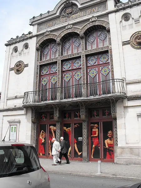 Foto de Eden de teatro municipal - Budotradan - © Creative Commons (https://creativecommons.org/licenses/by-sa/4.0/deed.fr)