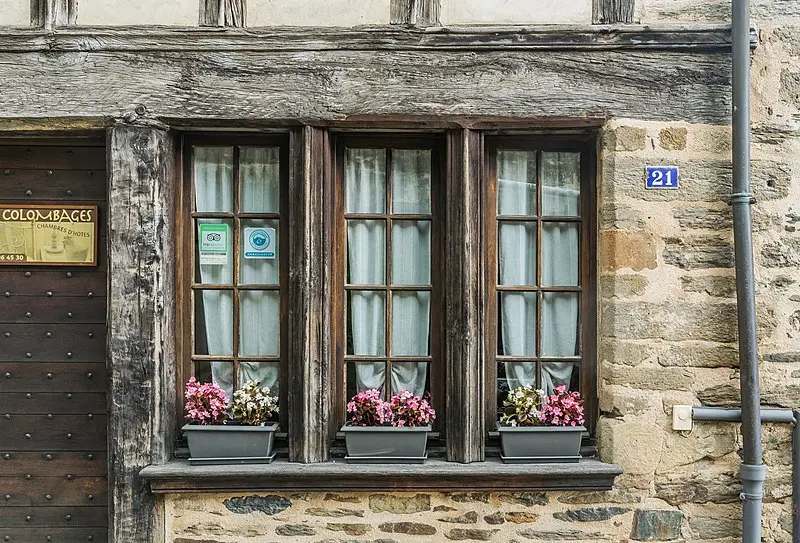 Picture of Wooden sides - Krzysztof Golik - © Creative Commons (https://creativecommons.org/licenses/by-sa/4.0/deed.fr)
