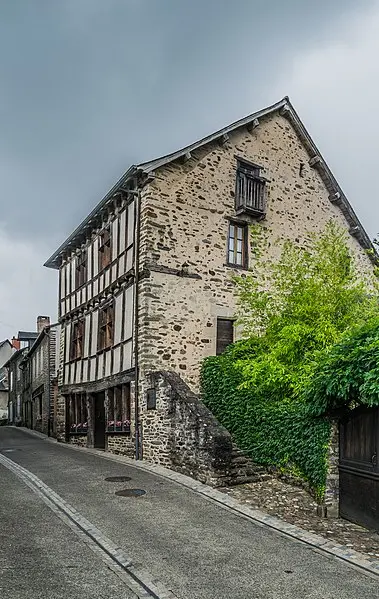 Picture of Wooden sides - Krzysztof Golik - © Creative Commons (https://creativecommons.org/licenses/by-sa/4.0/deed.fr)