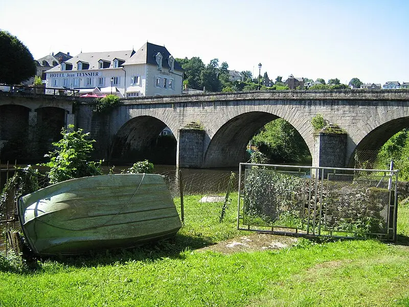 Foto von Turgotbrücke auf dem Vézère - françois lavie - © Creative Commons (https://creativecommons.org/licenses/by-sa/4.0/deed.fr)