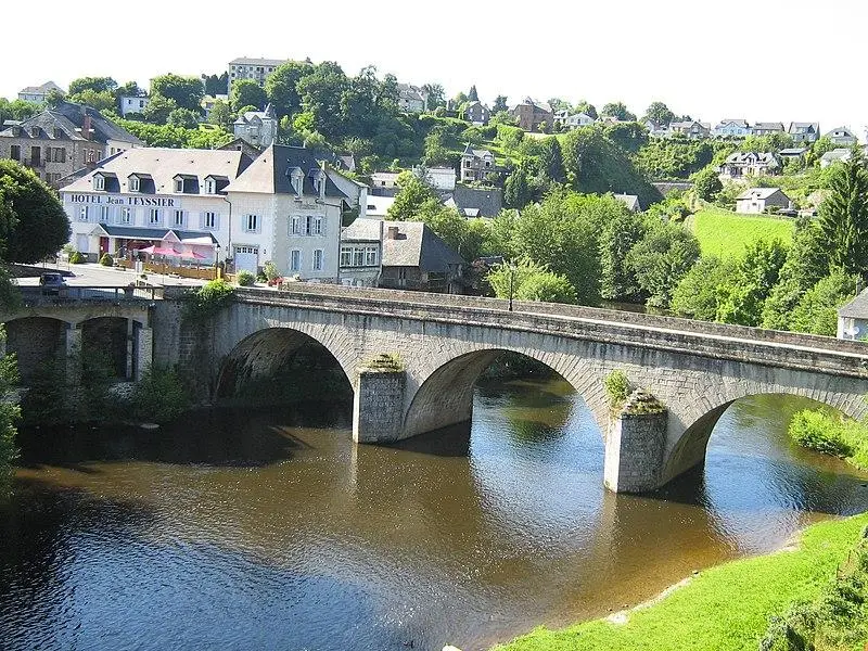 Foto von Turgotbrücke auf dem Vézère - françois lavie - © Creative Commons (https://creativecommons.org/licenses/by-sa/4.0/deed.fr)