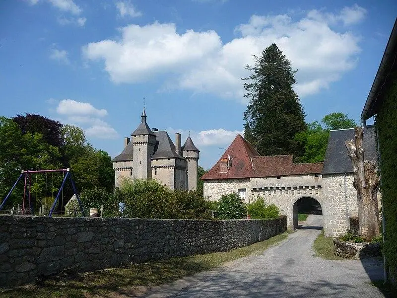 Foto di Domaine du Château de la Chezotte - Martpan - © Creative Commons (https://creativecommons.org/licenses/by-sa/4.0/deed.fr)