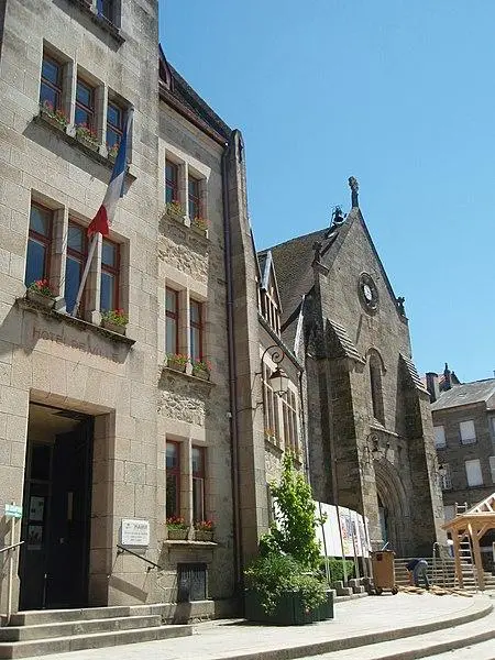 Foto di Chiesa di Saint-Jean-Baptiste - Langladure - © Creative Commons (https://creativecommons.org/licenses/by-sa/4.0/deed.fr)