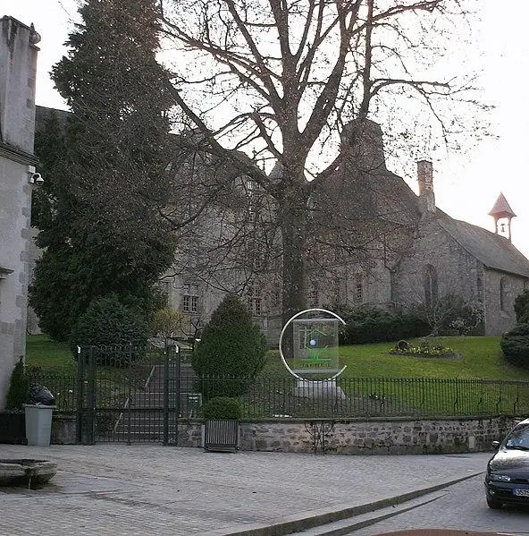 Foto di Ex Moneyroux Hotel, in modo improprio chiamato il vecchio Château des Comtes de la Marche, attualmente sede del Consiglio Generale - Mattderu - © Creative Commons (https://creativecommons.org/licenses/by-sa/4.0/deed.fr)