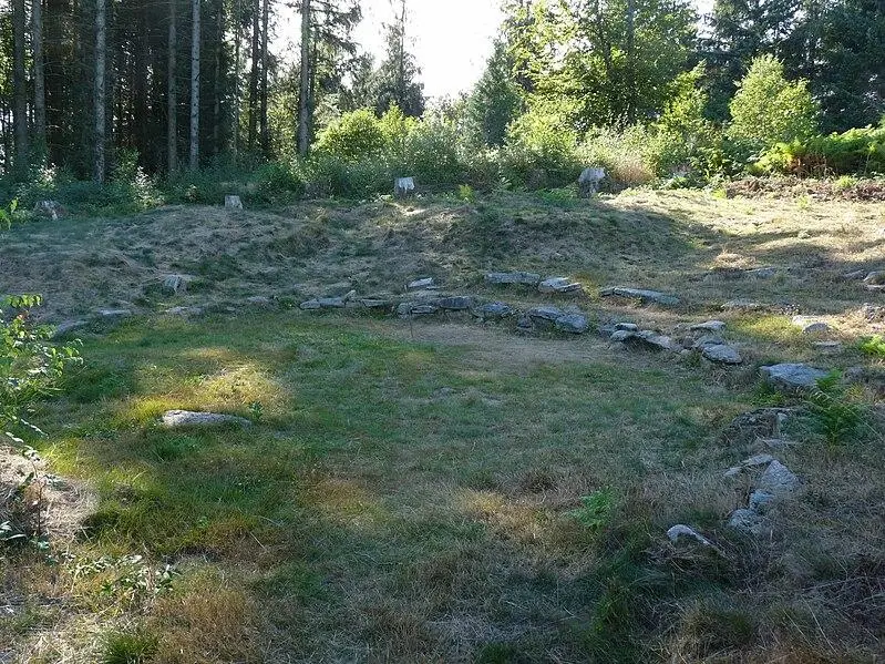 Foto di Vestigia archeologica di monumenti gallo-romani di puy-de-jouer - Accrochoc - © Creative Commons (https://creativecommons.org/licenses/by-sa/4.0/deed.fr)
