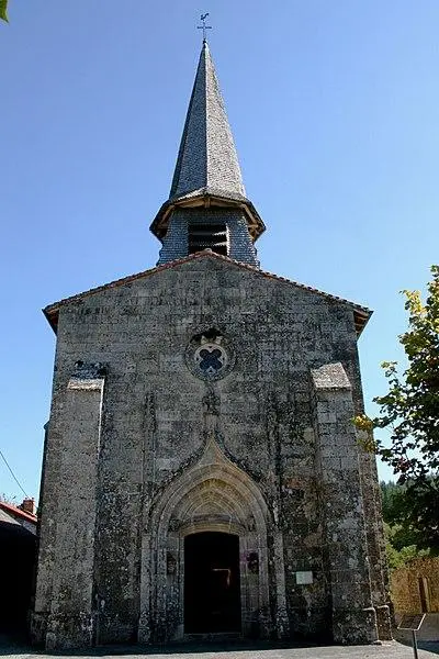 Foto di Chiesa dell'Assunzione della Vergine molto Santa - Fourgeaudg - © Creative Commons (https://creativecommons.org/licenses/by-sa/4.0/deed.fr)