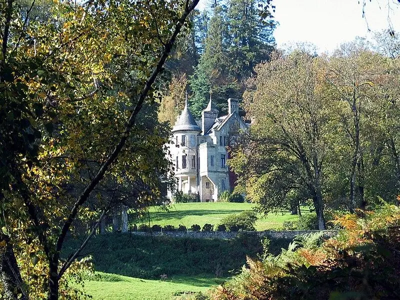 Picture of Domaine de Montméry - Fourgeaudg - © Creative Commons (https://creativecommons.org/licenses/by-sa/4.0/deed.fr)