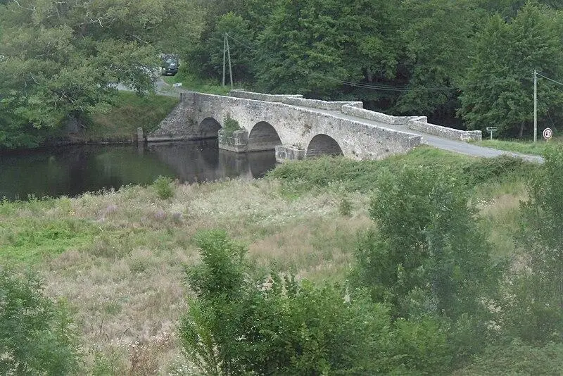 Foto von 13. Jahrhundertbrücke auf der Gartempe - VVVCFFrance - © Creative Commons (https://creativecommons.org/licenses/by-sa/4.0/deed.fr)