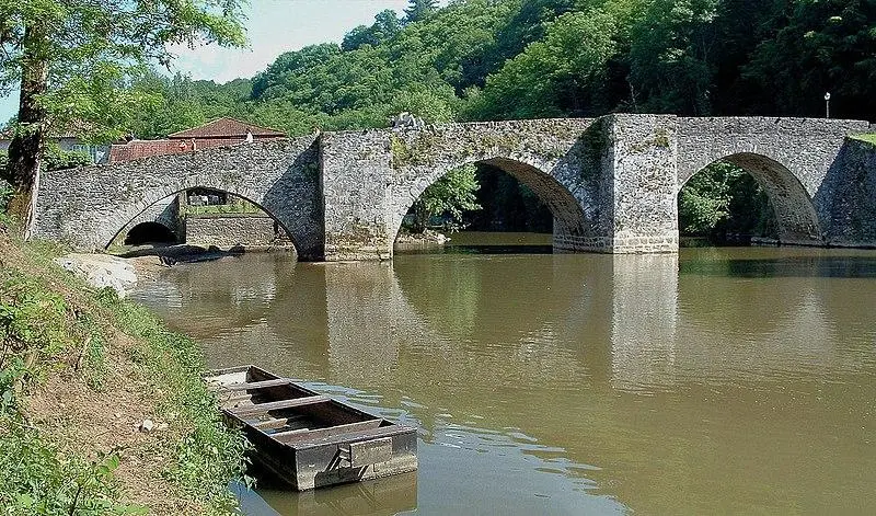 Foto de Old Briance Bridge - MOSSOT - © Creative Commons (https://creativecommons.org/licenses/by-sa/4.0/deed.fr)