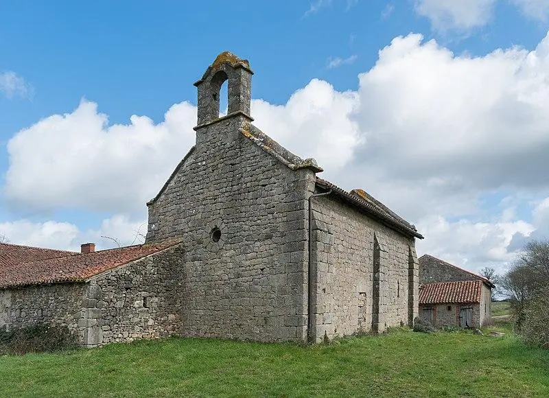 Foto de Capilla Sainte-Marie-Madeleine de la Plain (o la queja) - Krzysztof Golik (1987–) Autres noms pseudonyme : T - © Creative Commons (https://creativecommons.org/licenses/by-sa/4.0/deed.fr)