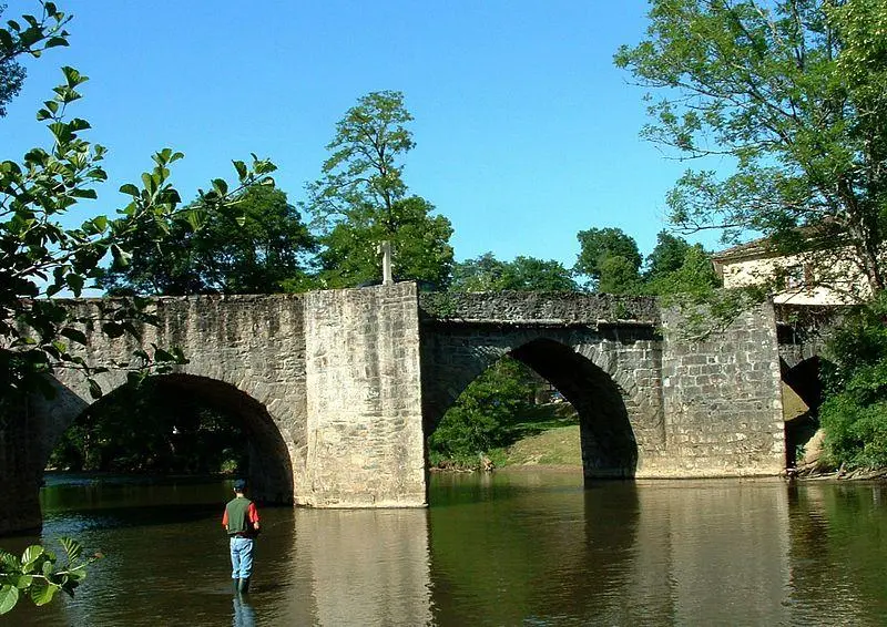Foto de Cubierta rota de llanto - MOSSOT - © Creative Commons (https://creativecommons.org/licenses/by-sa/4.0/deed.fr)