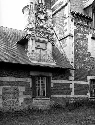 Picture of Cailletot or Caltot manor, and contiguous domain - POP Plateforme Ouverte du Patrimoine / Base Mérimée - © Ministère de la Culture (France), Médiathèque du patrimoine et de la photographie, diffusion RMN-GP