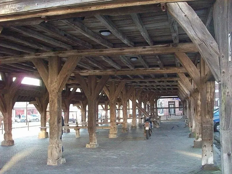 Picture of Old halls - Giogo - © Creative Commons (https://creativecommons.org/licenses/by-sa/4.0/deed.fr)