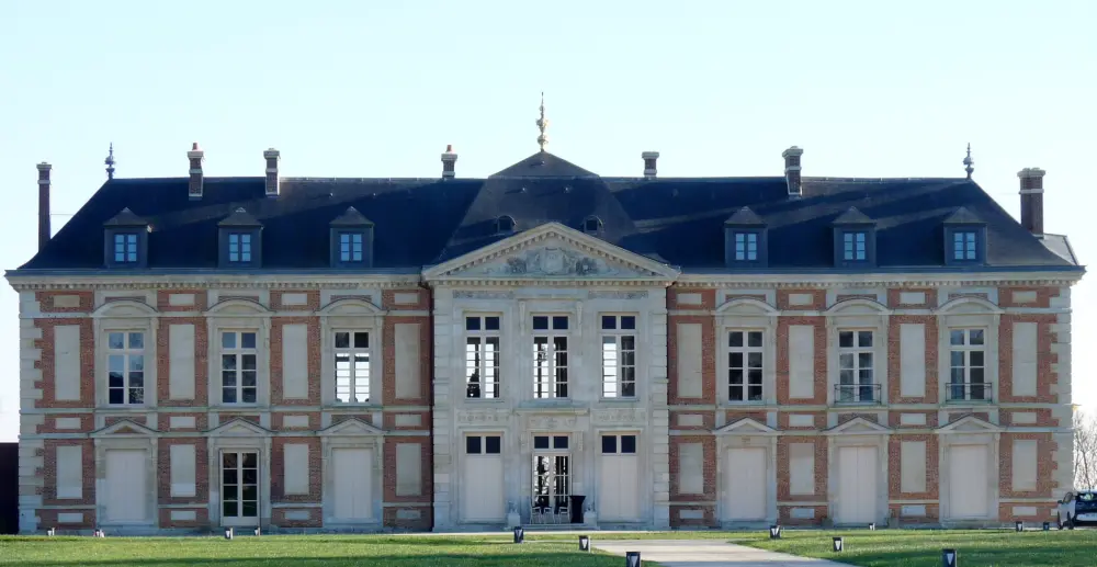 Foto di Castello - Sous licence Creative Commons (https://creativecommons.org/licenses/by-sa/4.0/deed.fr) - Par Paubry - © Creative Commons (https://creativecommons.org/licenses/by-sa/4.0/deed.fr)