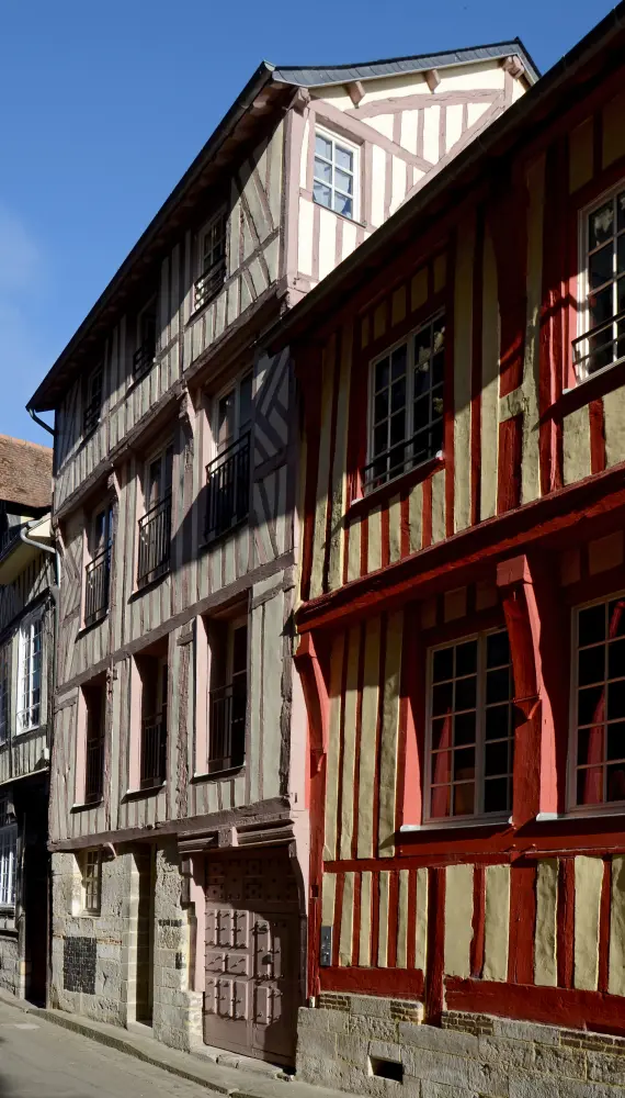 Picture of Buildings - Sous licence Creative Commons (https://creativecommons.org/licenses/by-sa/4.0/deed.fr) - Par Pline - © Creative Commons (https://creativecommons.org/licenses/by-sa/4.0/deed.fr)