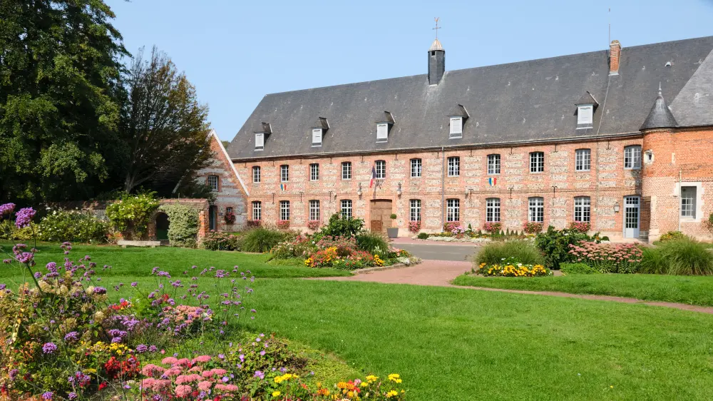 Picture of Former Château de Briançon - Sous licence Creative Commons (https://creativecommons.org/licenses/by-sa/4.0/deed.fr) - Par Johan Allard - © Creative Commons (https://creativecommons.org/licenses/by-sa/4.0/deed.fr)