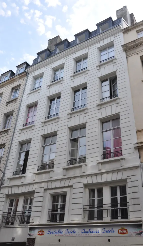 Foto di Edificio - Sous licence Creative Commons (https://creativecommons.org/licenses/by-sa/4.0/deed.fr) - Par Palamède - © Creative Commons (https://creativecommons.org/licenses/by-sa/4.0/deed.fr)