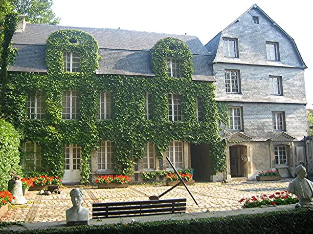 Picture of Bliville dubocage house (or house of widows) - Urban at French Wikipedia - © Creative Commons (https://creativecommons.org/licenses/by-sa/4.0/deed.fr)