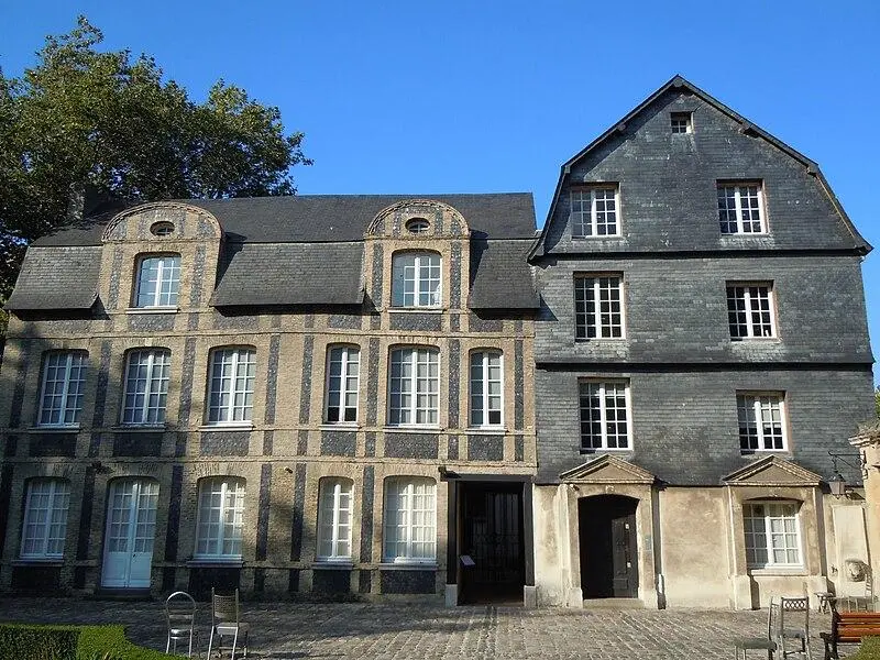 Picture of Bliville dubocage house (or house of widows) - Patrice78500 - © Creative Commons (https://creativecommons.org/licenses/by-sa/4.0/deed.fr)