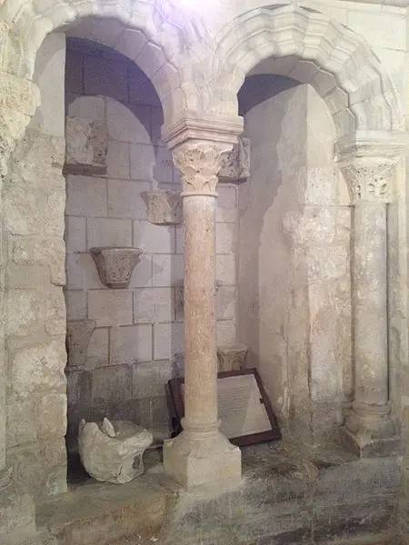 Picture of Former leprosery of Saint-Julien-le-Chartreux - Giogo - © Creative Commons (https://creativecommons.org/licenses/by-sa/4.0/deed.fr)