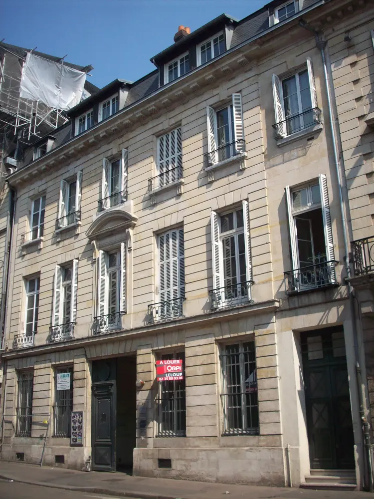 Foto von Hotel - Sous licence Creative Commons (https://creativecommons.org/licenses/by-sa/4.0/deed.fr) - Par Giogo - © Creative Commons (https://creativecommons.org/licenses/by-sa/4.0/deed.fr)