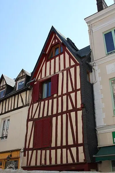 Foto von Gebäude - Pierre-Yves Beaudouin - © Creative Commons (https://creativecommons.org/licenses/by-sa/4.0/deed.fr)