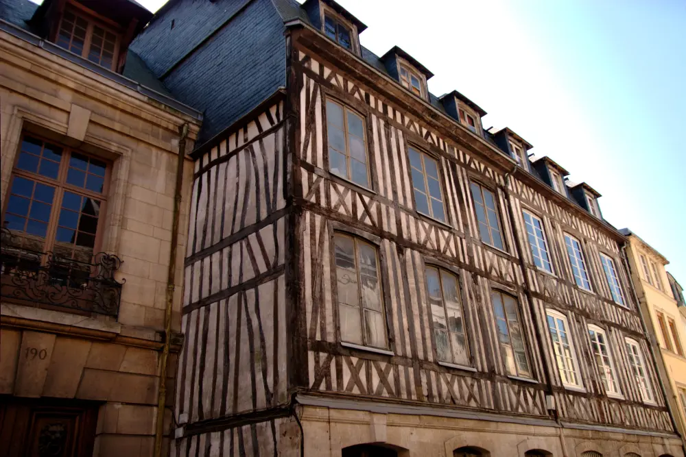 Foto di Edificio - Sous licence Creative Commons (https://creativecommons.org/licenses/by-sa/4.0/deed.fr) - Par Boing-boing - © Creative Commons (https://creativecommons.org/licenses/by-sa/4.0/deed.fr)