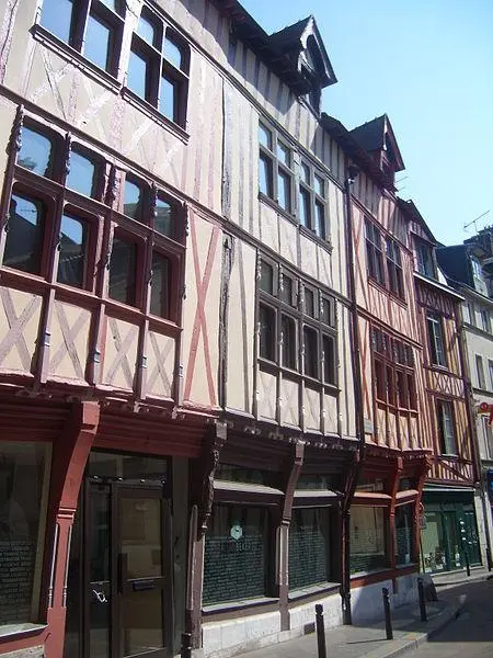 Picture of Buildings - HaguardDuNord (talk) - © Creative Commons (https://creativecommons.org/licenses/by-sa/4.0/deed.fr)