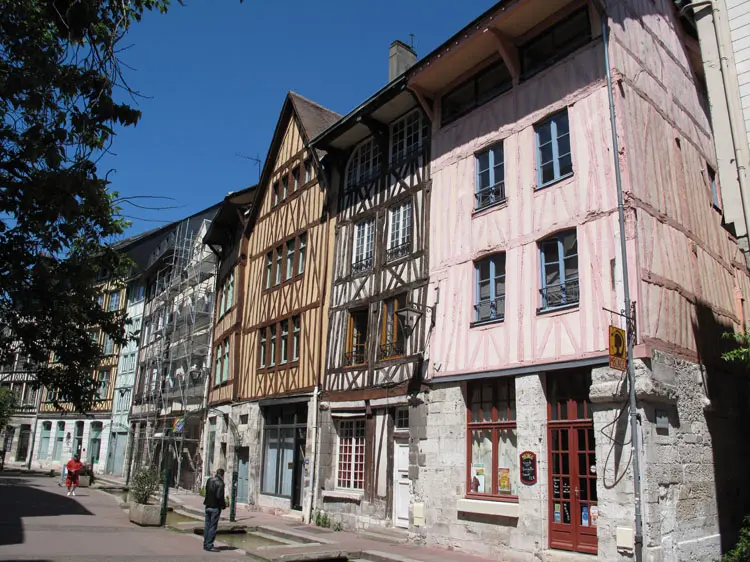 Picture of Master Master House-Teinturier - POP Plateforme Ouverte du Patrimoine / Base Mérimée - © Ministère de la Culture (France), Médiathèque du patrimoine et de la photographie, diffusion RMN-GP