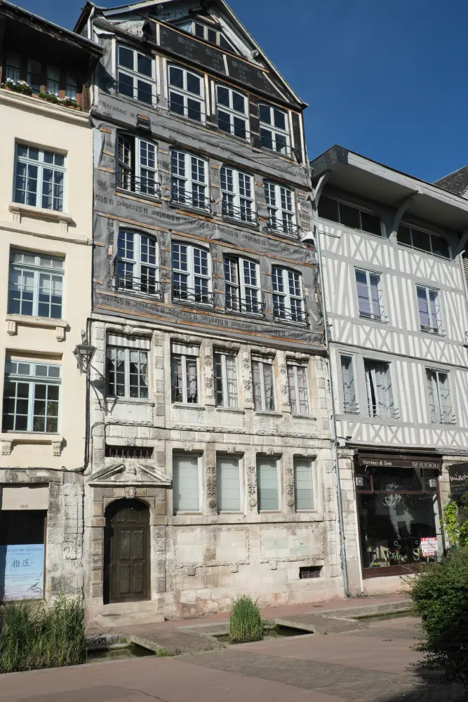Foto di Master Drafier House - Sous licence Creative Commons (https://creativecommons.org/licenses/by-sa/4.0/deed.fr) - Par GFreihalter - © Creative Commons (https://creativecommons.org/licenses/by-sa/4.0/deed.fr)