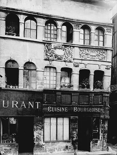 Picture of Building - Henri Heuzé (1851–1927) Descriptionarchéologue et - © Creative Commons (https://creativecommons.org/licenses/by-sa/4.0/deed.fr)