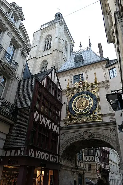 Foto de Edificio - Fab5669 - © Creative Commons (https://creativecommons.org/licenses/by-sa/4.0/deed.fr)