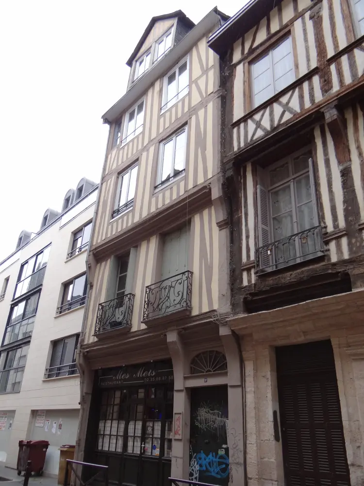 Foto de Edificio - Sous licence Creative Commons (https://creativecommons.org/licenses/by-sa/4.0/deed.fr) - Par Linuxwillwin - © Creative Commons (https://creativecommons.org/licenses/by-sa/4.0/deed.fr)