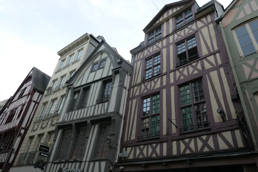 Foto di Casa - Sous licence Creative Commons (https://creativecommons.org/licenses/by-sa/4.0/deed.fr) - Par Fab5669 - © Creative Commons (https://creativecommons.org/licenses/by-sa/4.0/deed.fr)