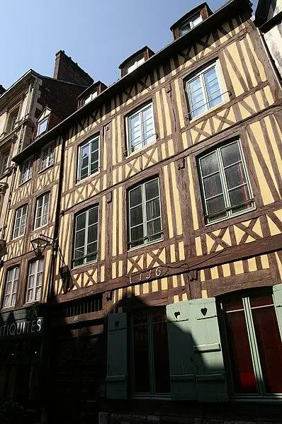 Picture of Houses - Pymouss - © Creative Commons (https://creativecommons.org/licenses/by-sa/4.0/deed.fr)