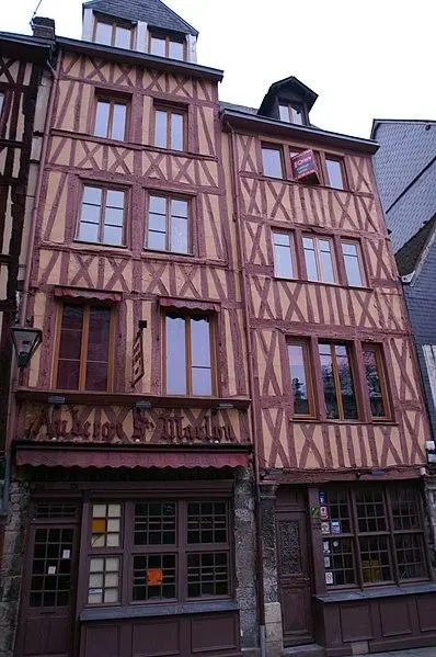 Picture of Home - Pymouss - © Creative Commons (https://creativecommons.org/licenses/by-sa/4.0/deed.fr)