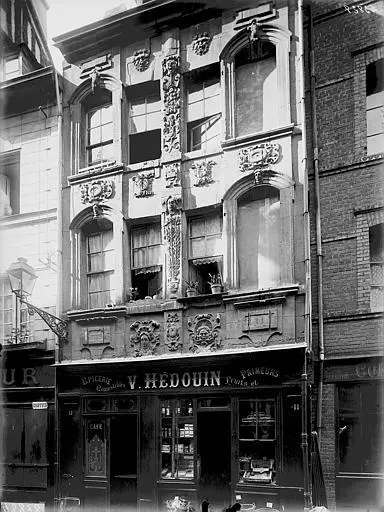 Picture of Home - Henri Heuzé (1851–1927) Descriptionarchéologue et - © Creative Commons (https://creativecommons.org/licenses/by-sa/4.0/deed.fr)