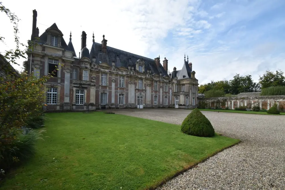 Picture of Château de Miromesnil (also in commune of Tourville-sur-Arques) - POP Plateforme Ouverte du Patrimoine / Base Mérimée - © Ministère de la Culture (France), Médiathèque du patrimoine et de la photographie, diffusion GrandPalaisRmn Photo
