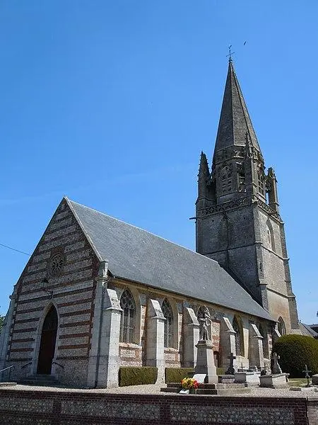 Picture of Notre-Dame Church - Patrice78500 - © Creative Commons (https://creativecommons.org/licenses/by-sa/4.0/deed.fr)