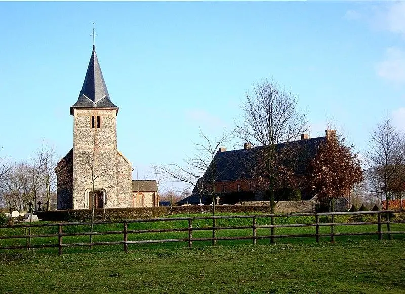 Picture of Manor says vertot - Velvet - © Creative Commons (https://creativecommons.org/licenses/by-sa/4.0/deed.fr)